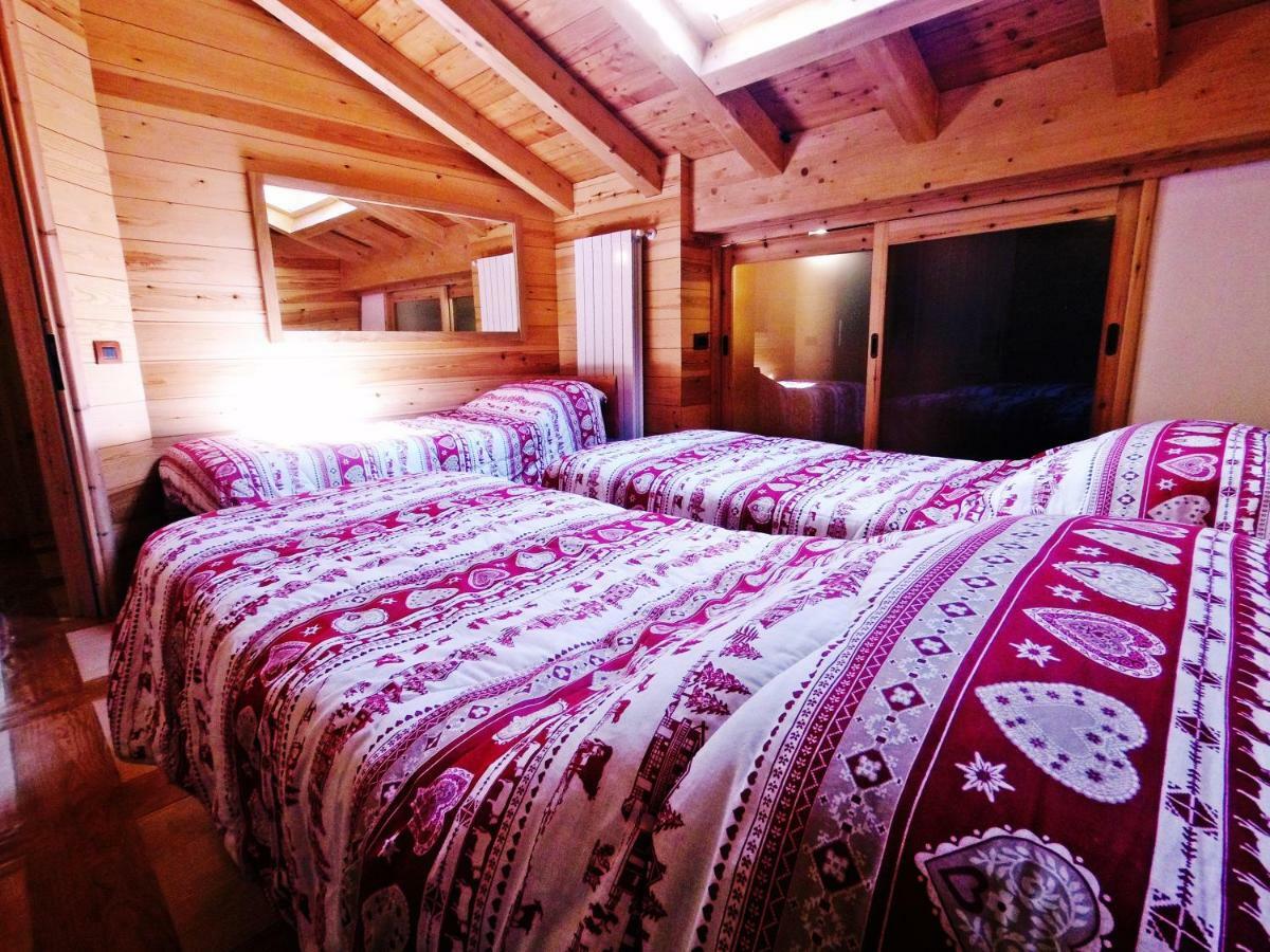 Villa Casa Vacanza In Tipico Chalet Di Montagna à Varzo Extérieur photo