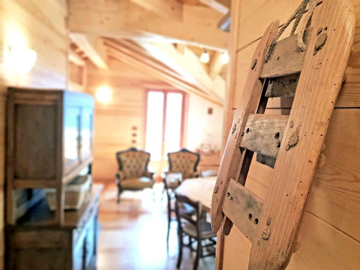Villa Casa Vacanza In Tipico Chalet Di Montagna à Varzo Extérieur photo